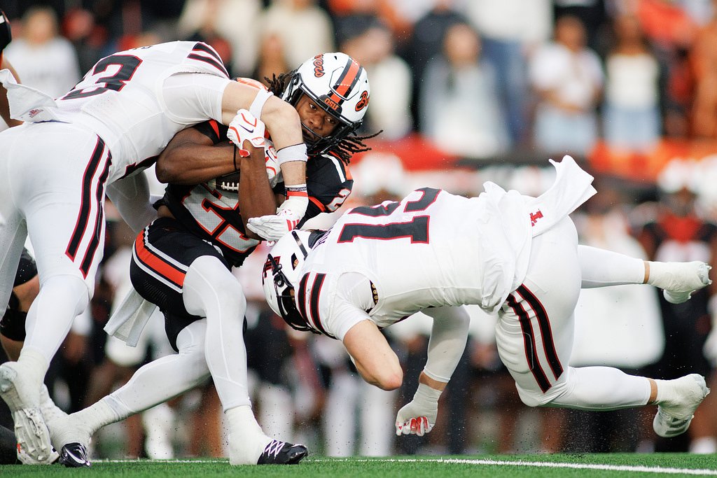 Oregon State’s AJ Newberry hits 100-yard rushing mark against UTEP