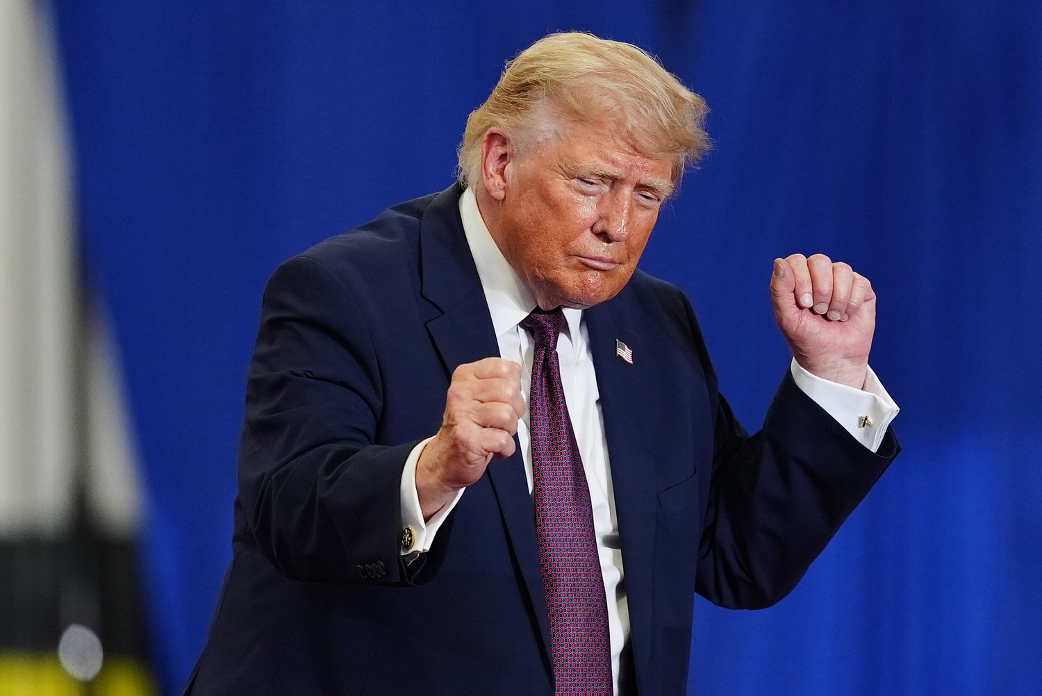 Rap legend stuns with praise of Trump: ‘I just love him’