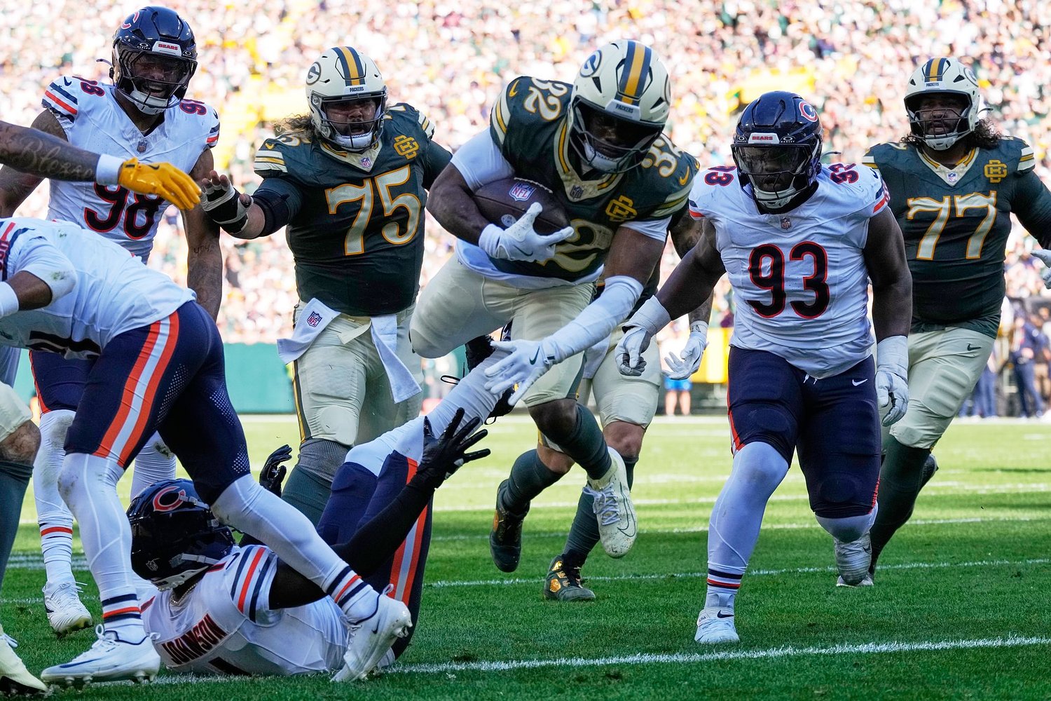 Packers need more from their ground game. MarShawn Lloyd's highlight-worthy TD offers some hope