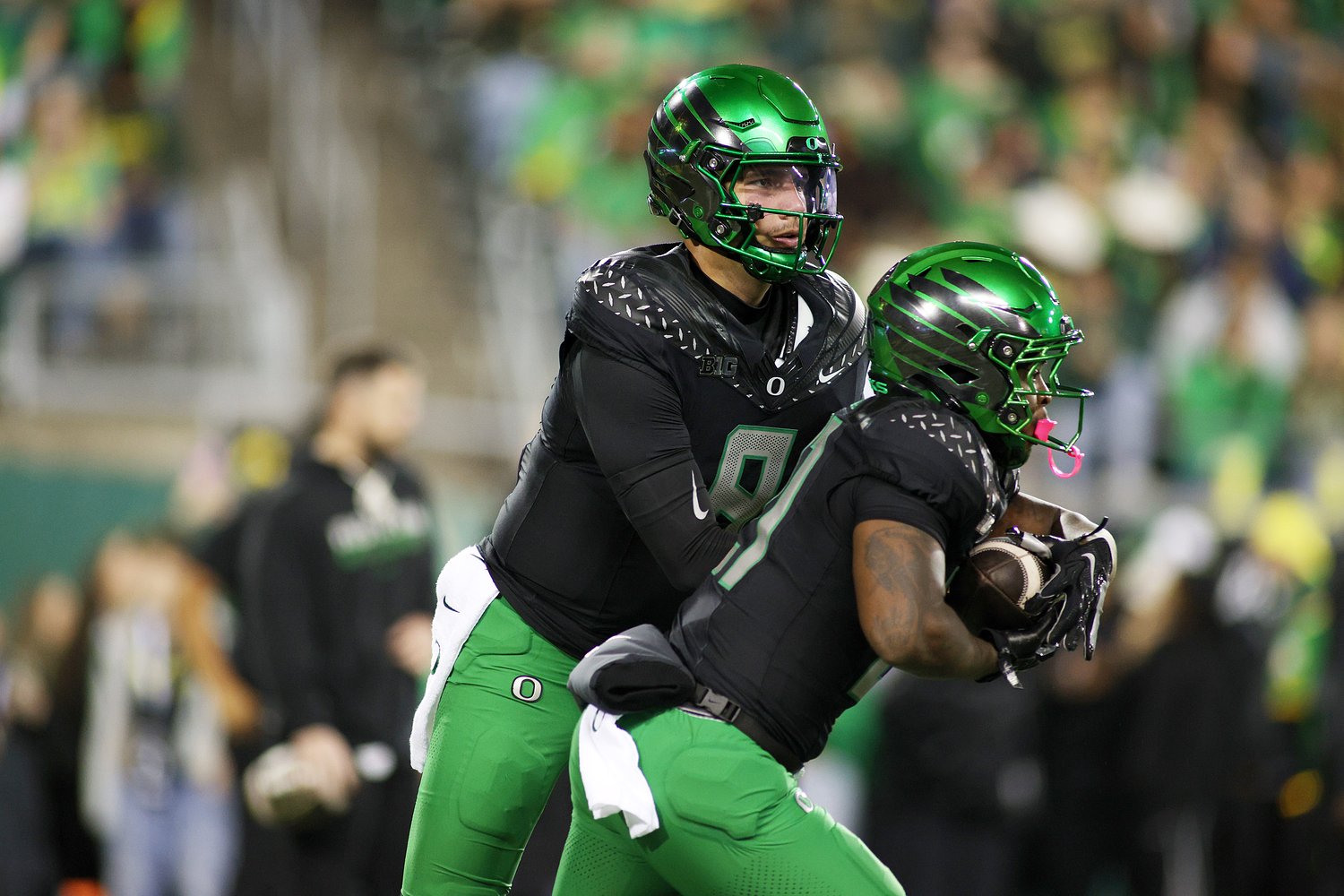 Live updates: Nebraska leads Oregon 7-3 in 3rd QTR