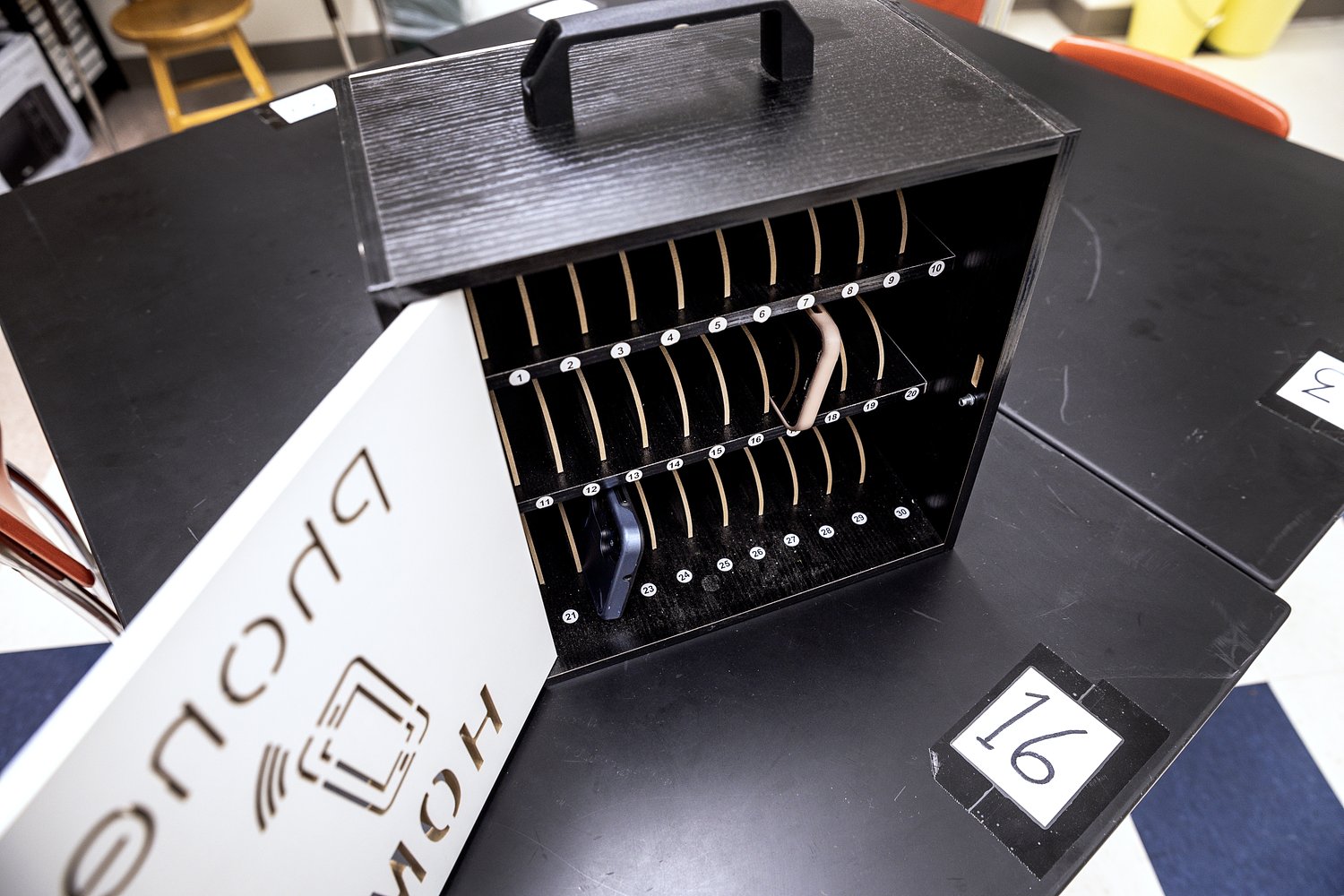 Pa. will enact statewide ‘bell-to-bell’ school phone ban starting next year