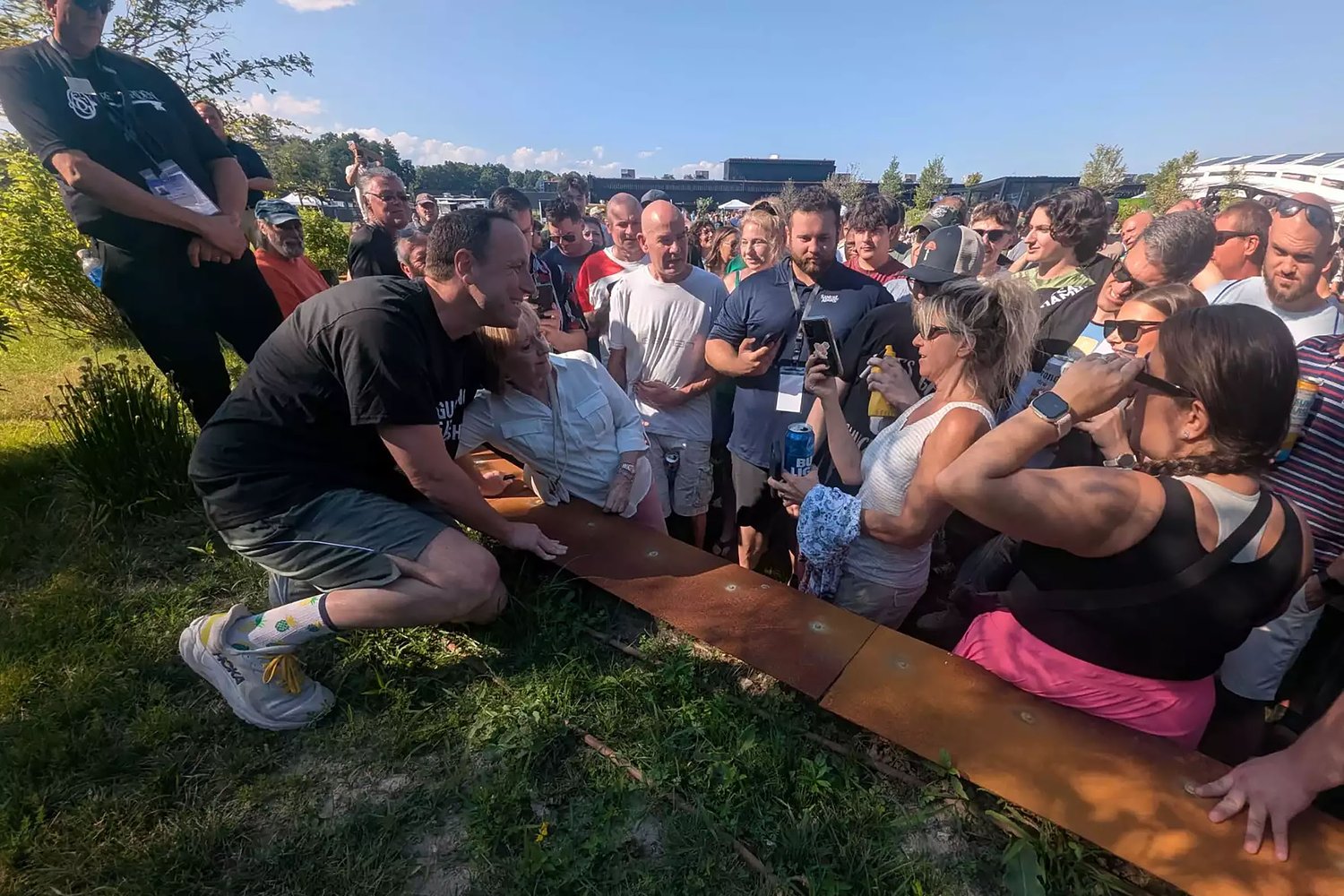 Hot dog eating champ Joey Chestnut edged out by Aussie eater in wing contest