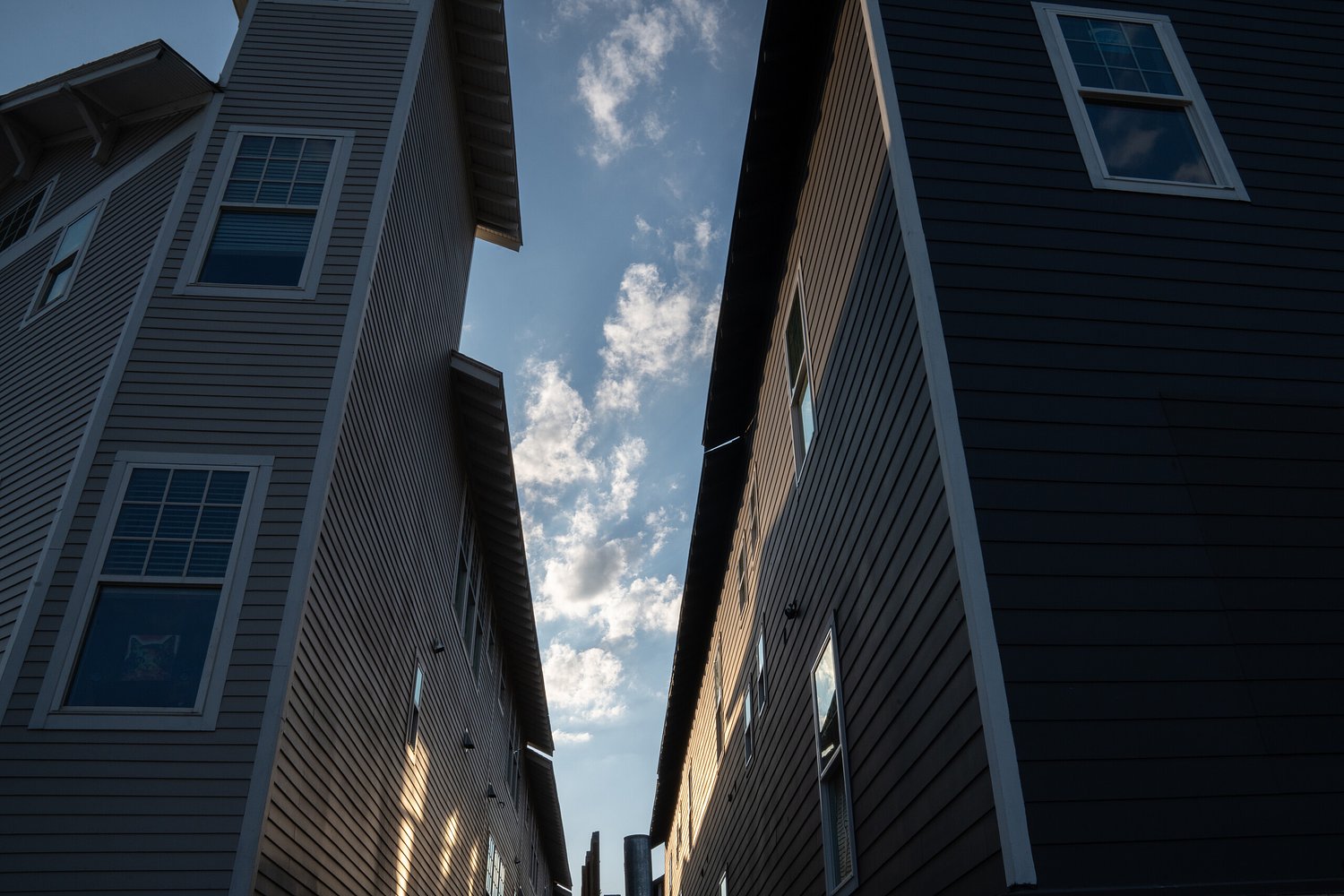 Thousands of apartments going up thanks to new Texas housing laws. But resistance lingers in the suburbs.