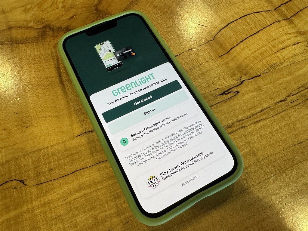 Dow Credit Union launches partnership with Greenlight to help families teach kids about money