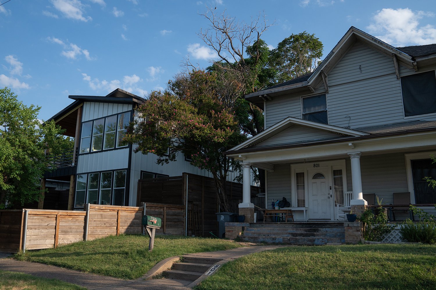 High housing costs cut into Texans’ income gains in 2025, new Census data shows