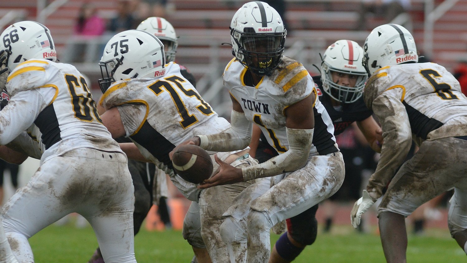 28 N.J. football teams can clinch division titles with victories in Week 8