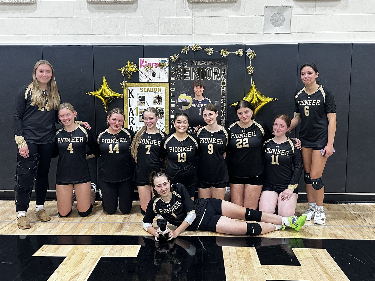 WMass Girls Volleyball Roundup: Kiara Gruszkowski gets milestone on Pioneer Valley senior night sweep