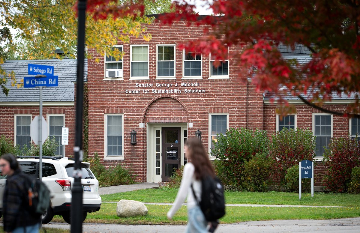 Divide over vote to strip George Mitchell's name at UMaine shows how deep his legacy extends