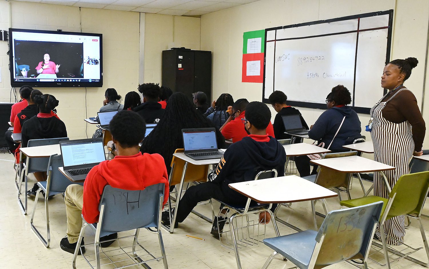 Long Beach administrator says virtual learning one of keys to school district's success