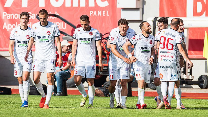 Foștii jucători ai FC Hermannstadt au dat clubul în judecată: Neguț, Balaure, Chițu și Pop cer în instanță peste 140.000 de euro