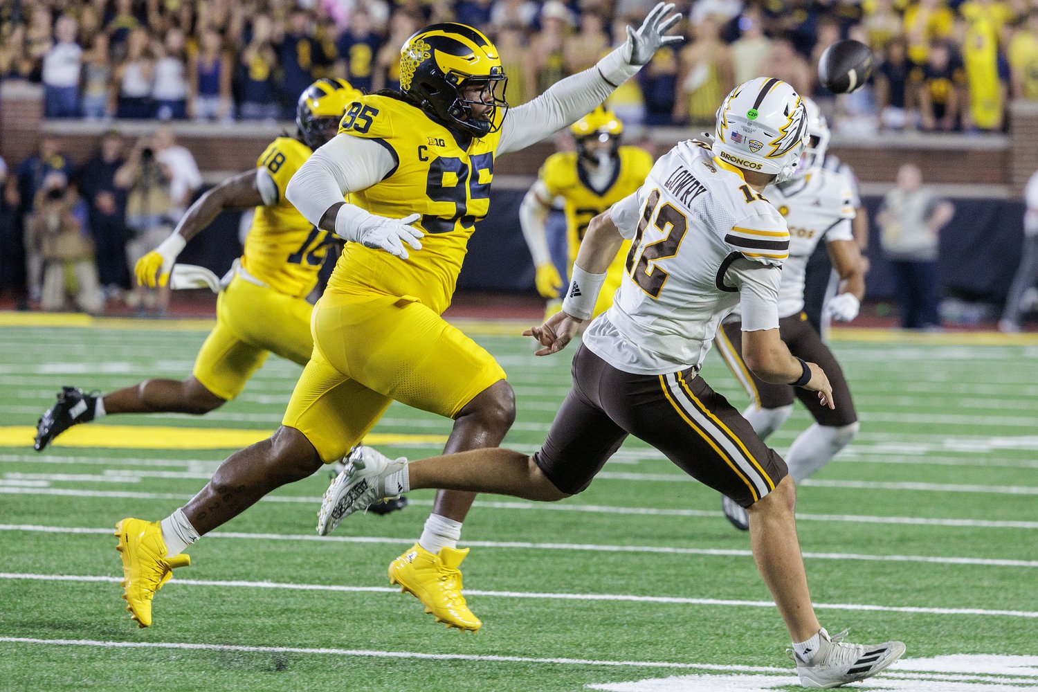 Tough love, competition driving Michigan’s defensive tackle room