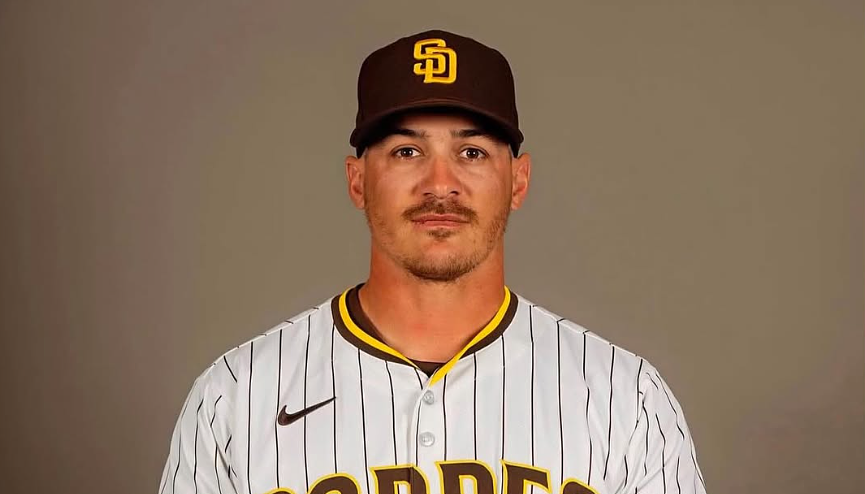 Former MLB player detained by ICE at Texas airport while heading home