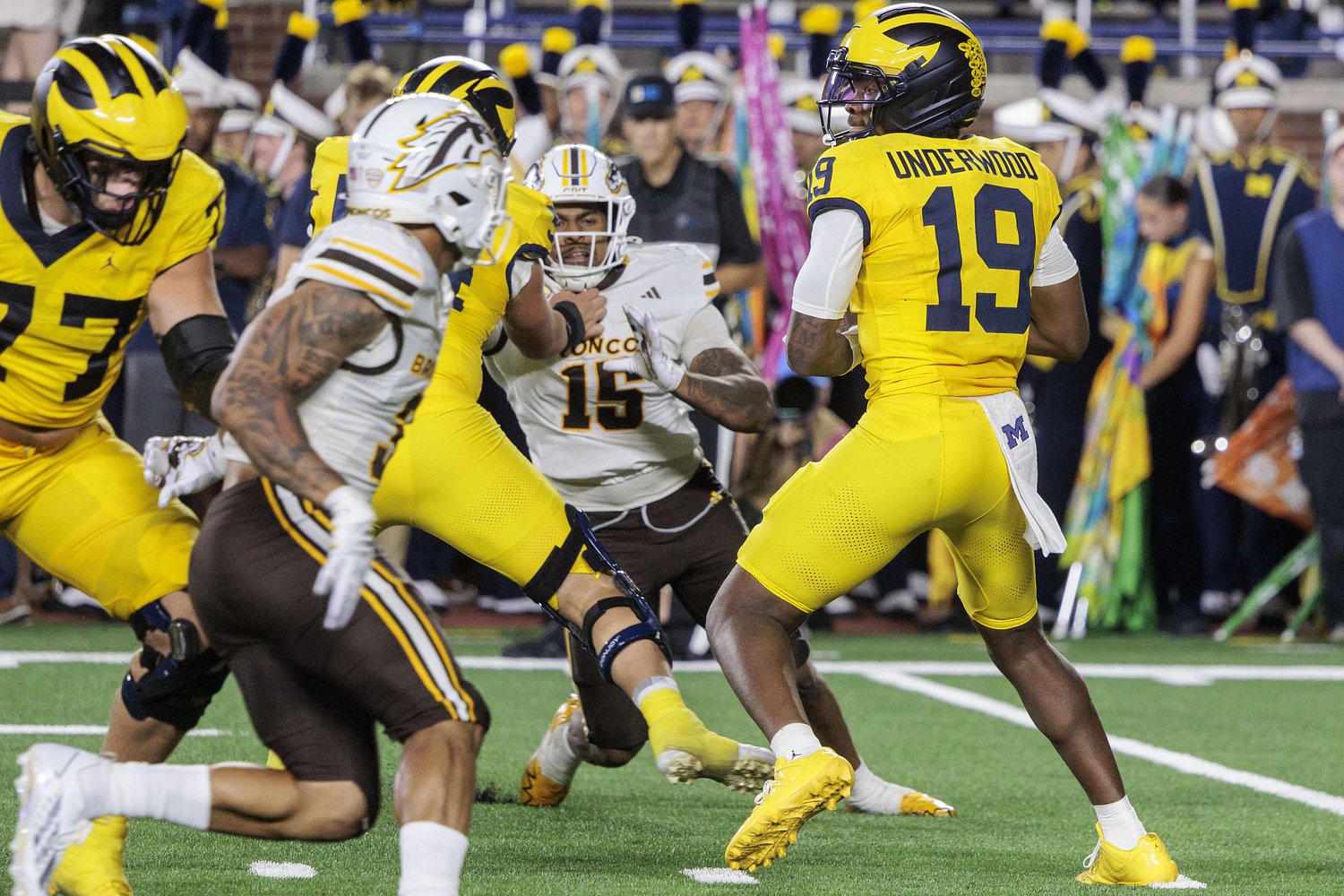 Bad habits resurface for QB Bryce Underwood in Michigan’s great escape