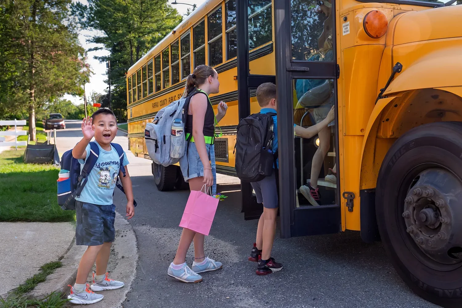 Pierce County sheriff's office gives tips on when to stop for school bus