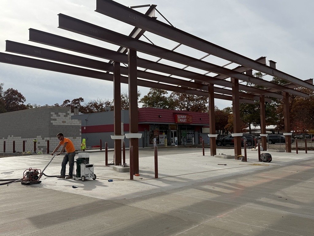 What’s being built across from Muskegon Community College? It’ll have 6 gas pumps