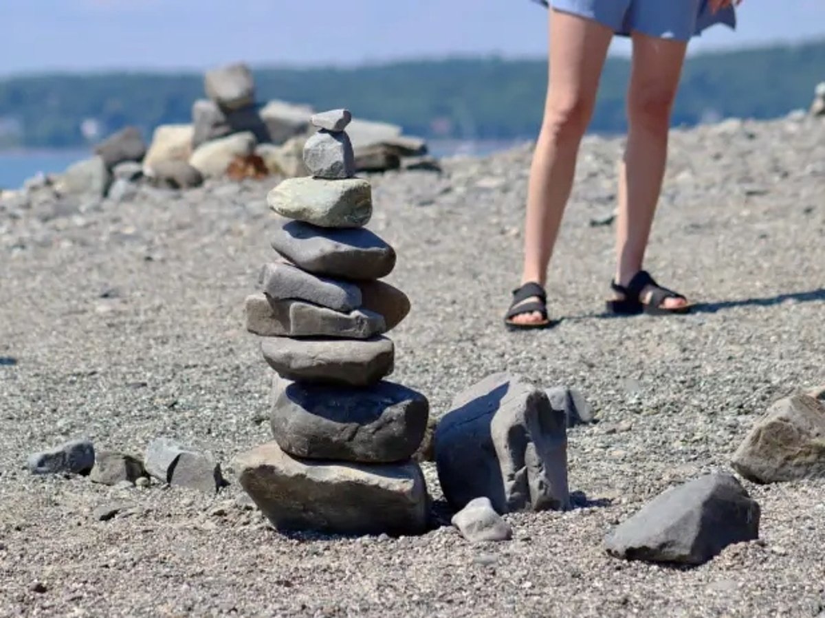 Acadia tourists keep building rock cairns faster than stewards can dismantle them