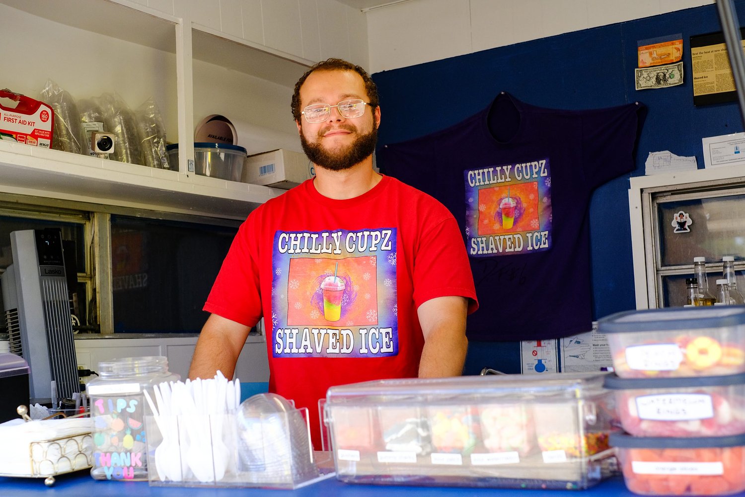 This Eugene food cart's back-to-school tradition? Donating backpacks to kids.
