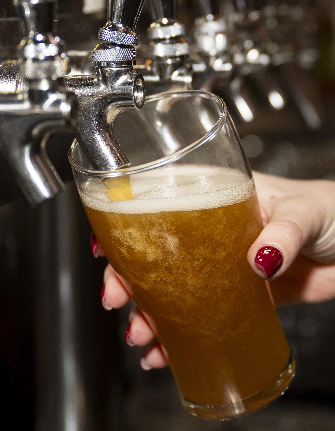 Easthampton restaurants and bars can now apply for eight new liquor licenses