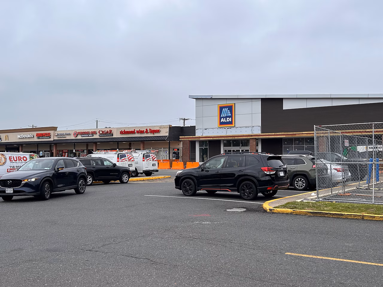 Good luck finding a spot: These Staten Island parking lots made TikTok influencer’s worst-of list