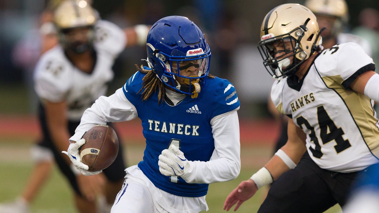 Missed PAT makes the difference as Teaneck ekes past Ridgewood
