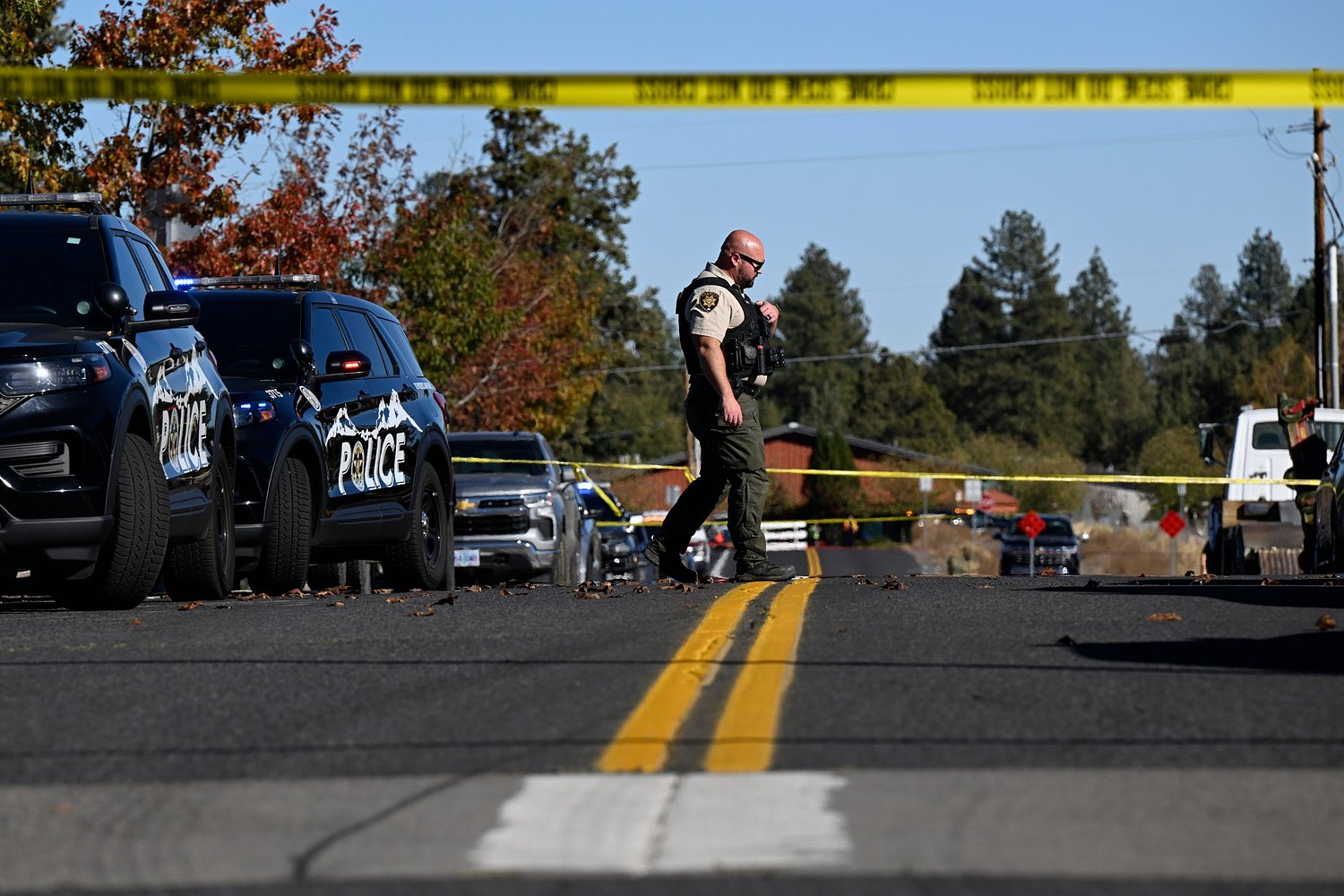 3 children, teacher killed in Bend school shooting; 16-year-old attacker also dead