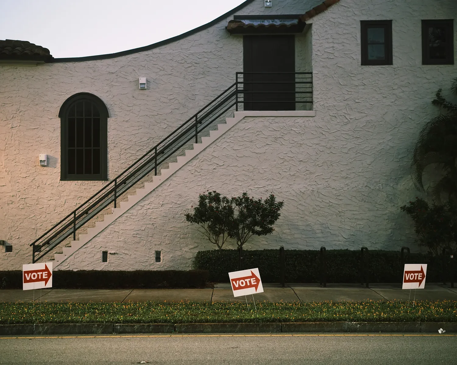 Fringe views in primary campaigns rattle Florida Jews