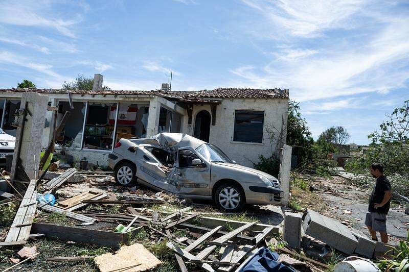 A tornado tears through a village in southern France, wrecking 300 homes