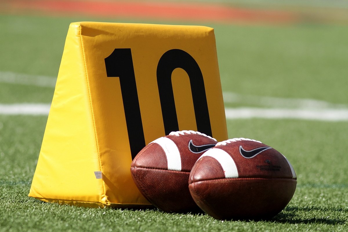 Hermon, Old Town and Stearns/Schenck football teams looking to remain unbeaten