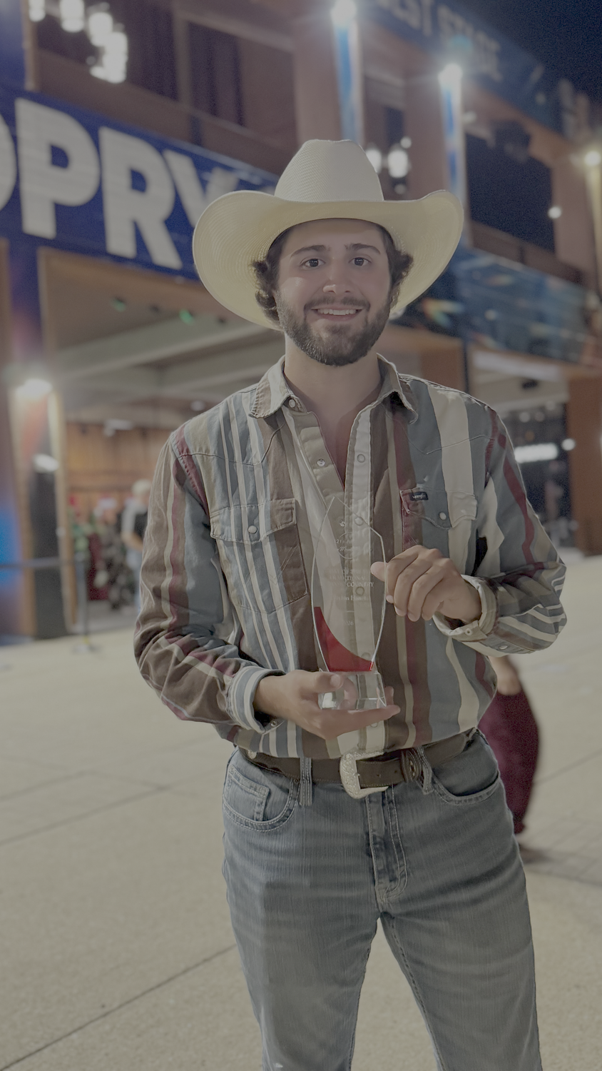 Michigan country artist Waylon Hanel wins Artist of the Year at Nashville awards show