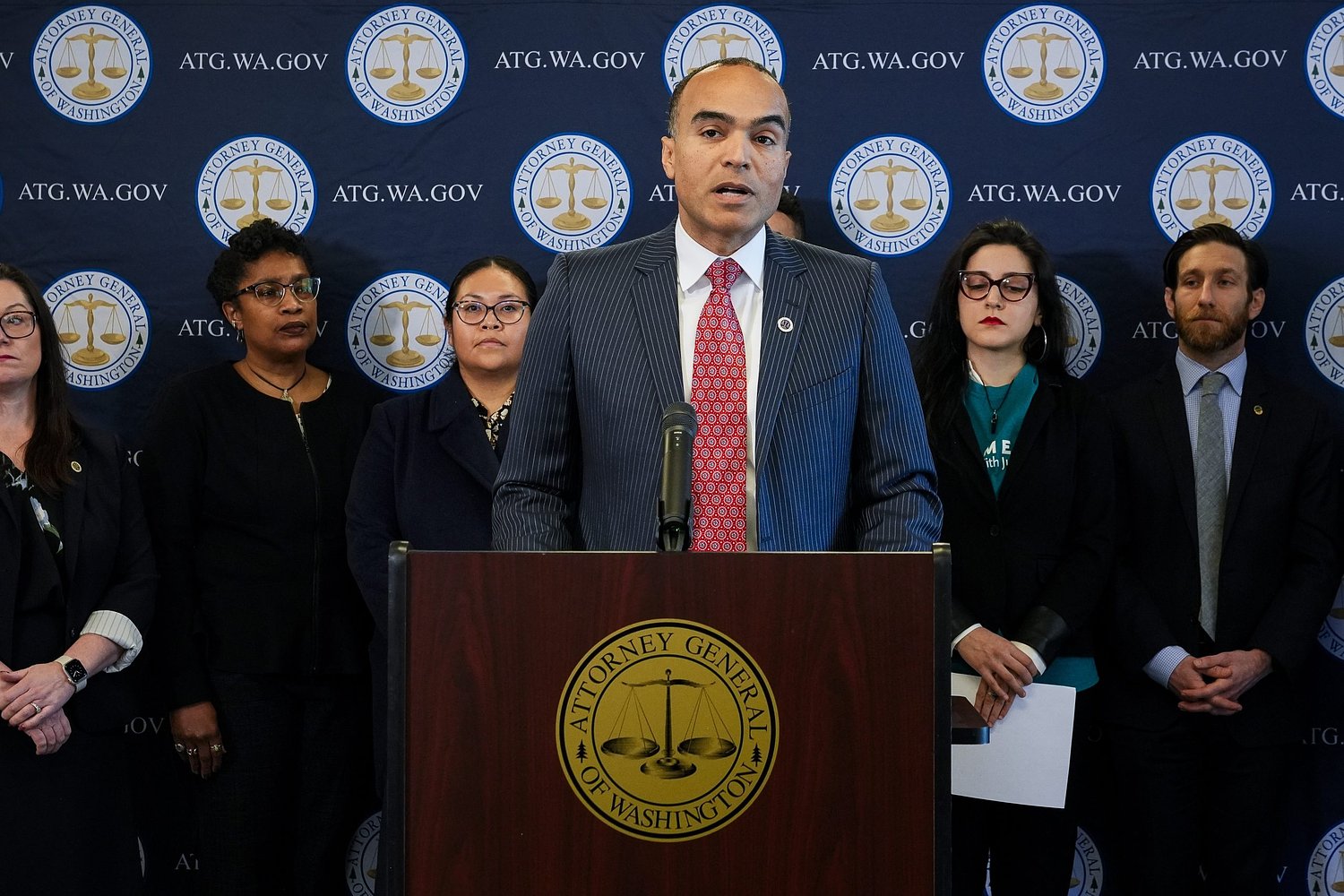 22 states sue to stop executive order blocking birthright citizenship