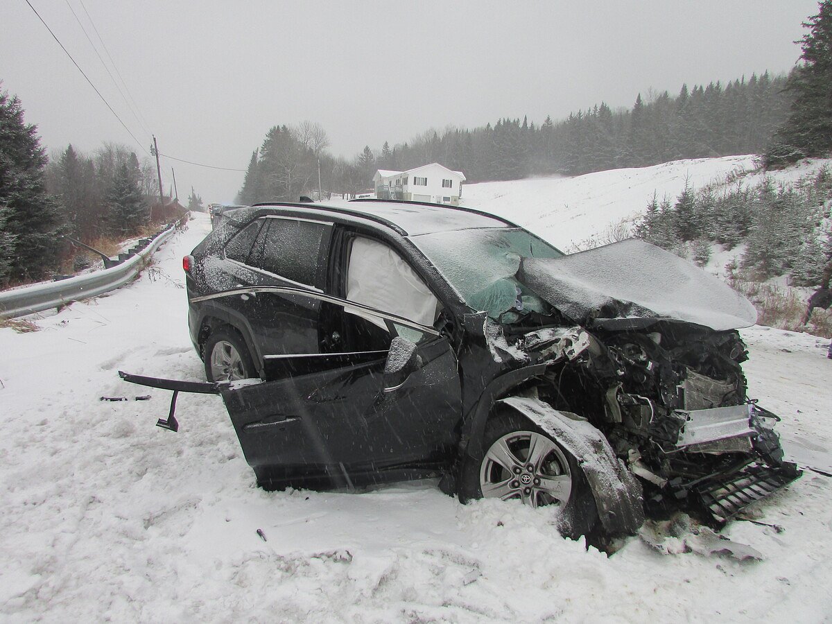 3 seriously injured in head-on collision in Aroostook