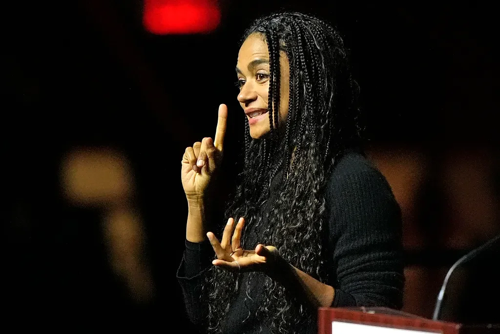 When the hands do the preaching: Black ASL in church