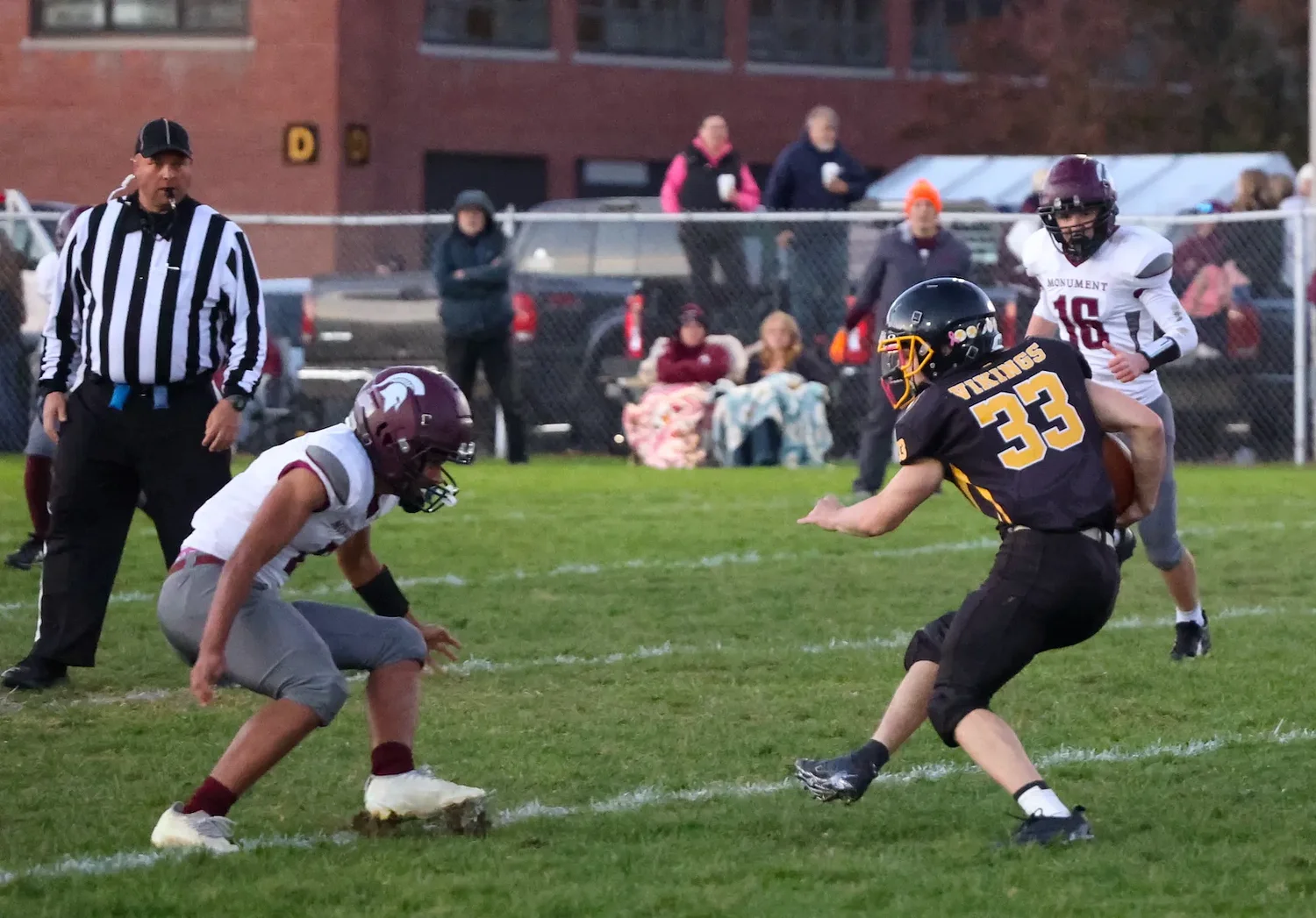 H.S. football: Monument Mountain’s offense overpowers Smith Voc in Tri-County matchup