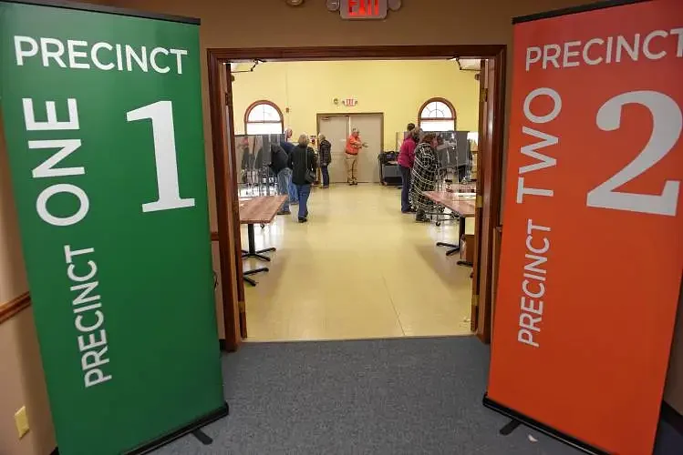 Five ballot candidates vying for two Selectboard seats in Orange election