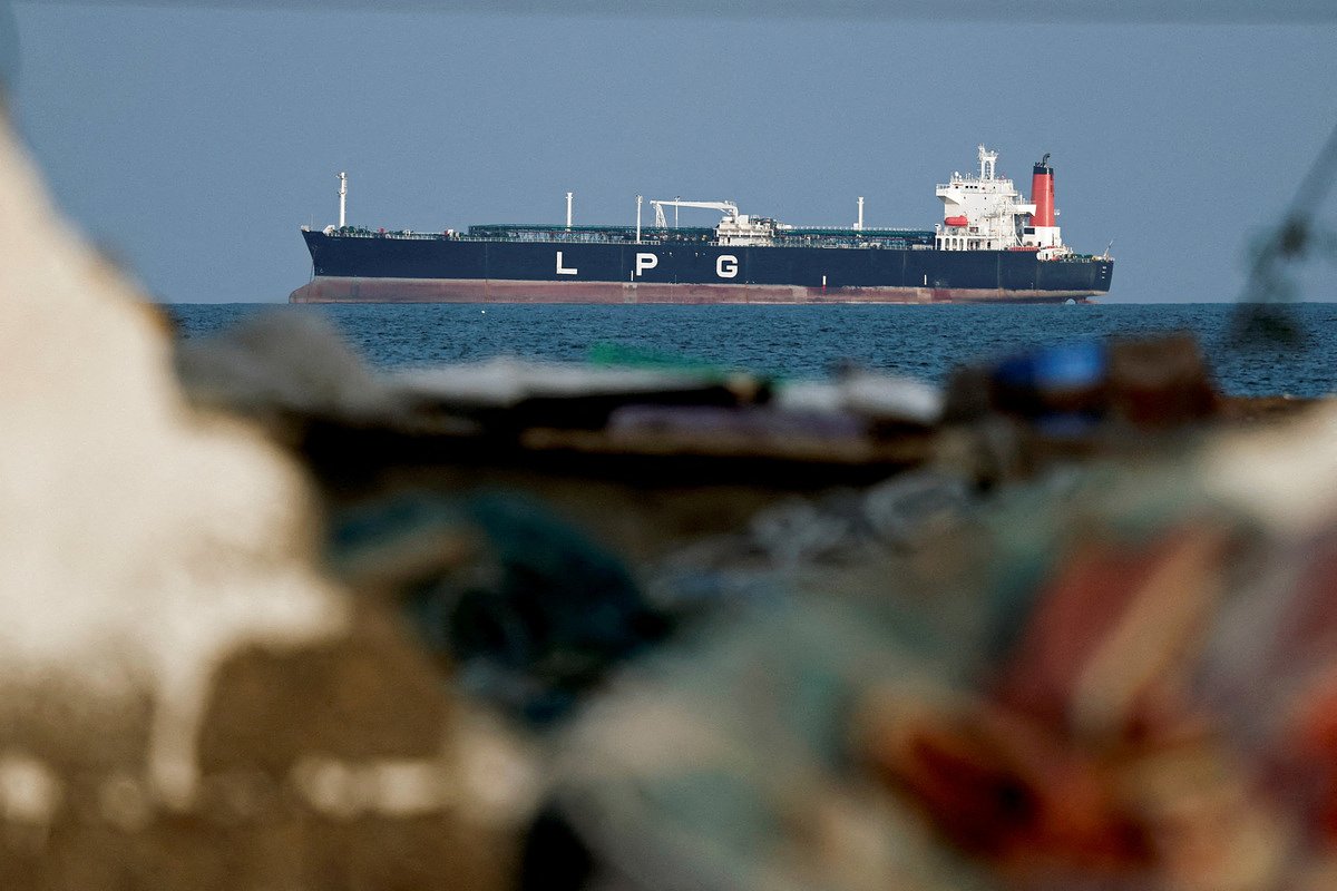 Trump warns of more strikes on Iran's Kharg Island, pressures allies to secure oil chokepoint