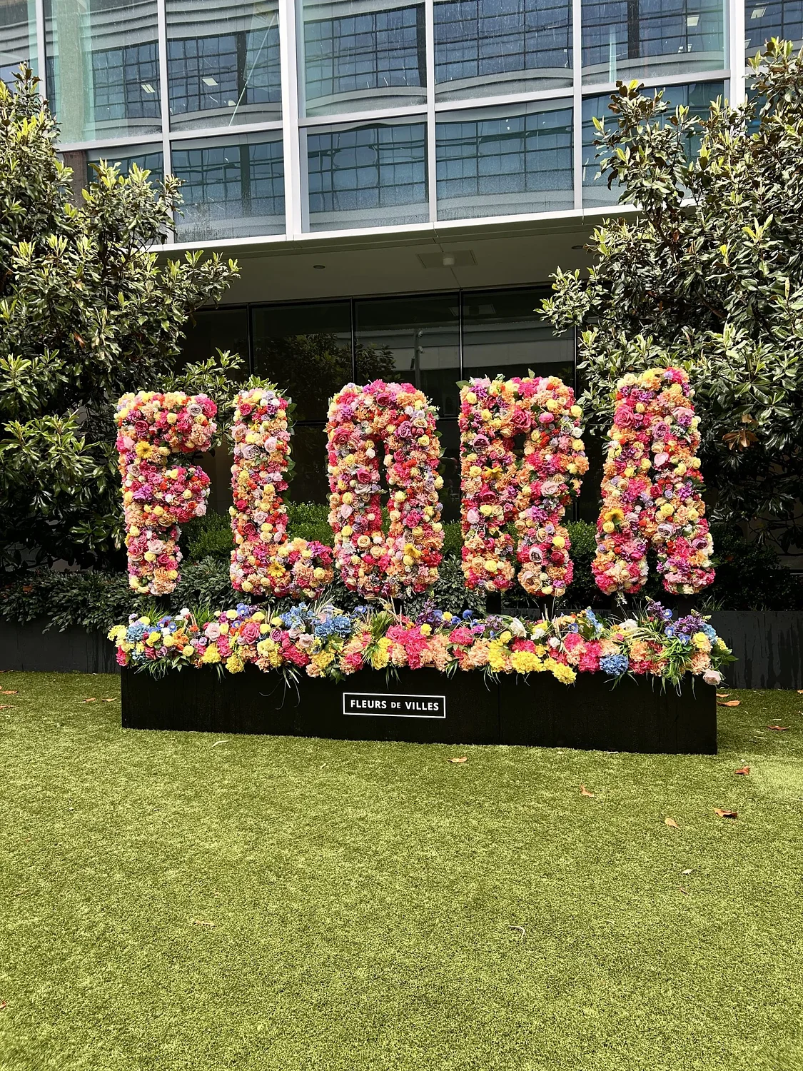 Fleurs de Villes FLORA blooms at Buckhead's Phipps Plaza 