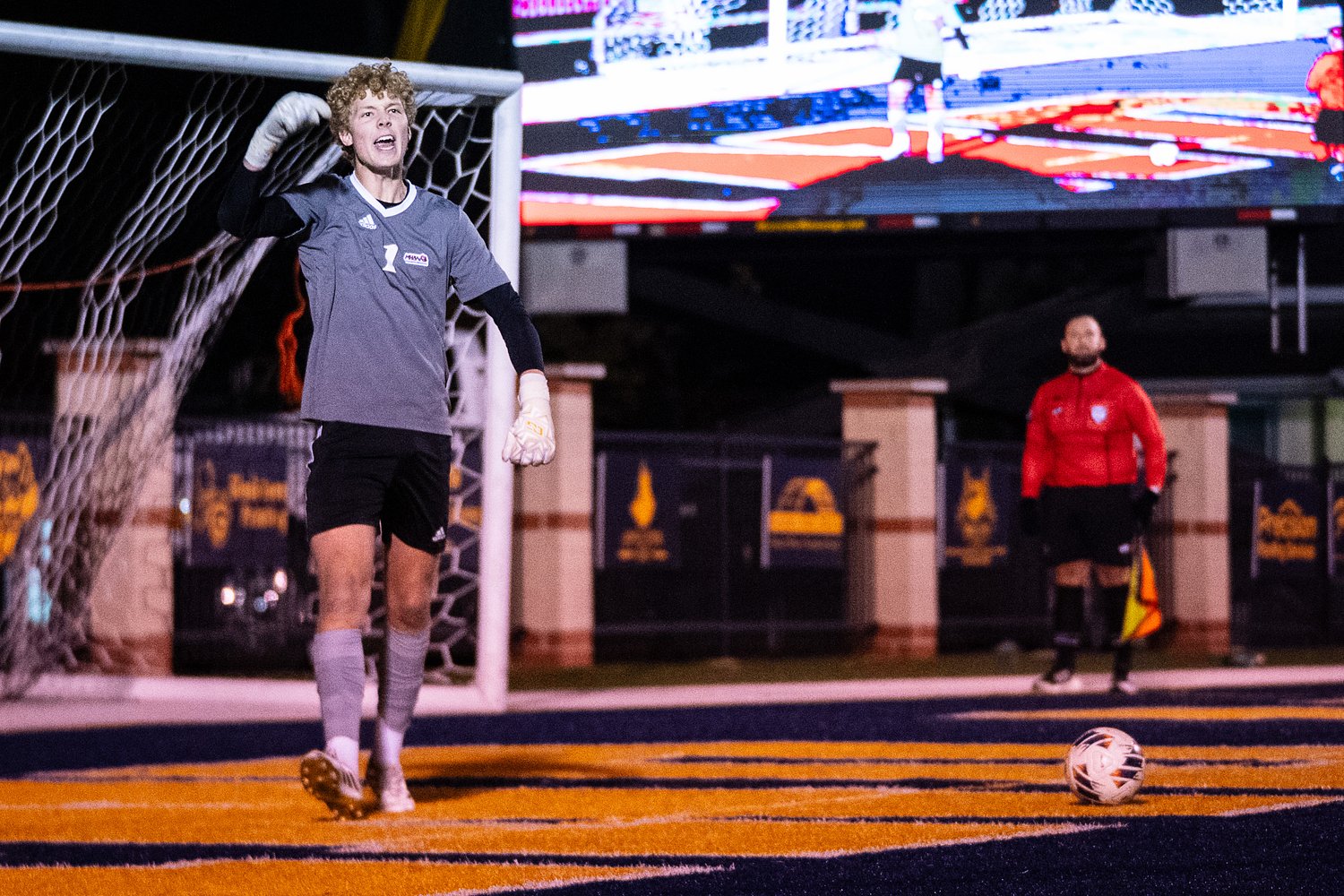 P-Central’s 6-foot-8 state champ goalie named Michigan’s Gatorade Player of the Year