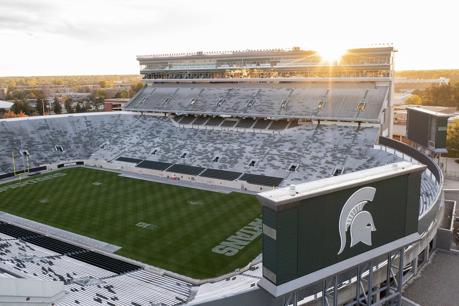 4-star OL picks Michigan State over Indiana, Iowa and others