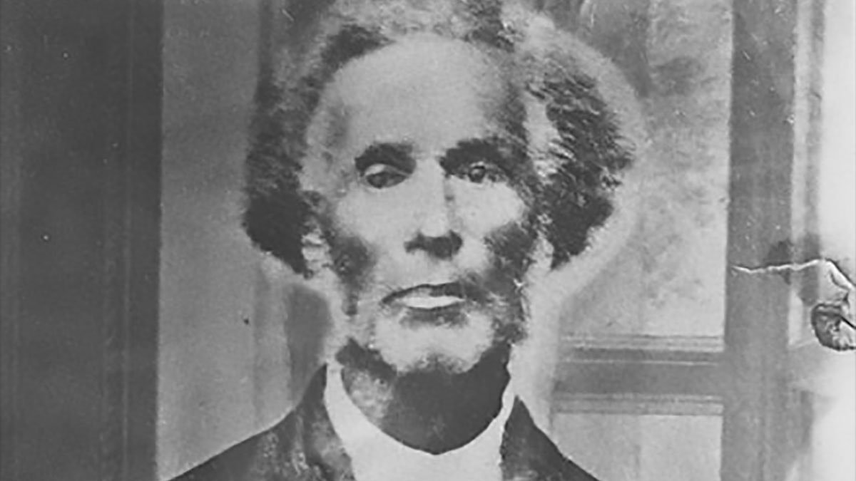 1847: Adam Crosswhite flees to Canada