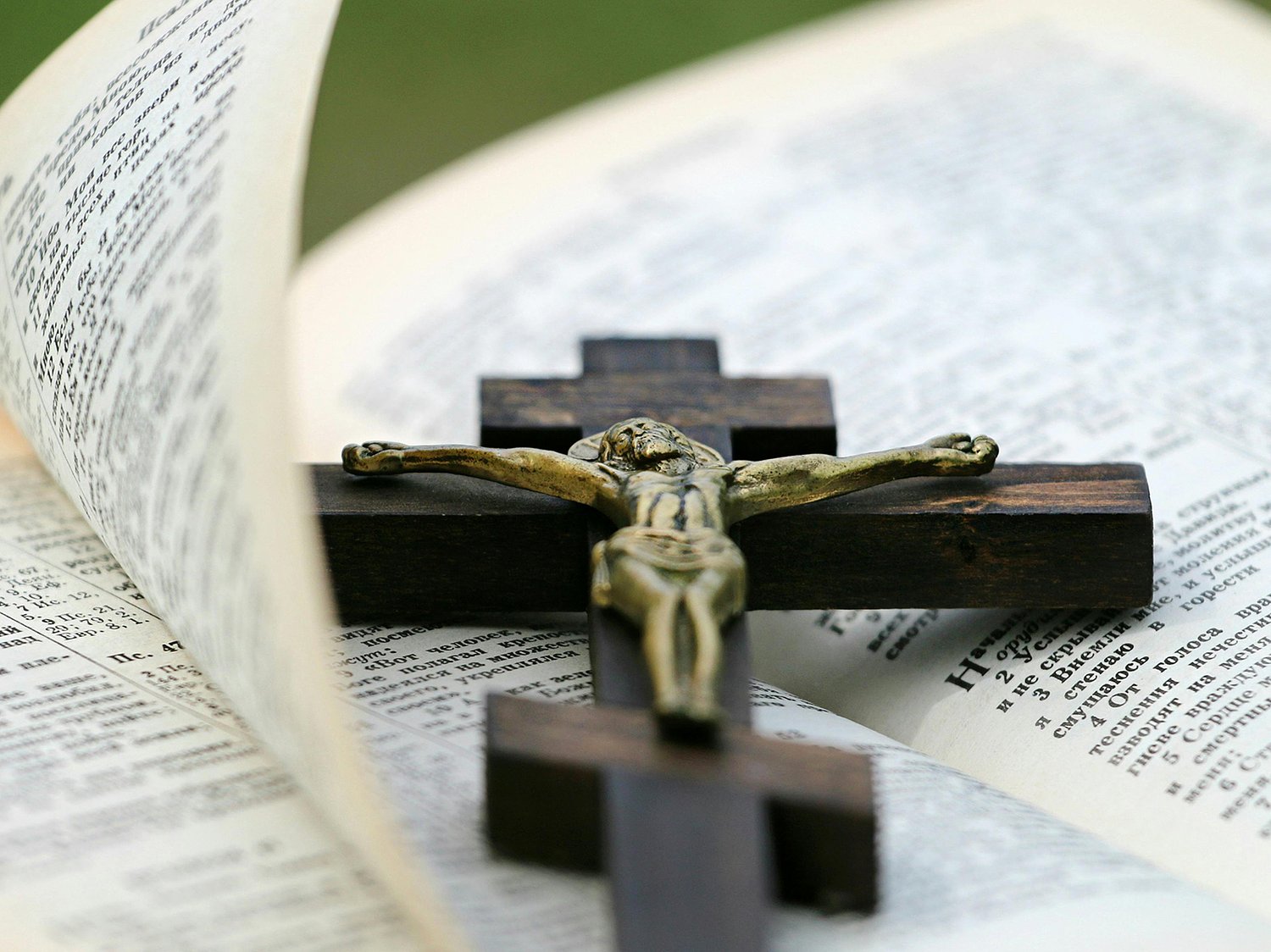 At Chicago conference, scholars examine varieties of Christian nationalism around the world