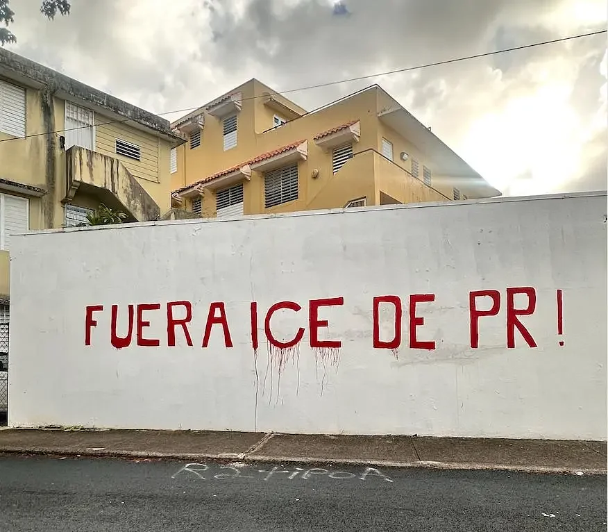 ICE, Puerto Rico y Bad Bunny: migración, redadas y dignidad en una isla que resiste