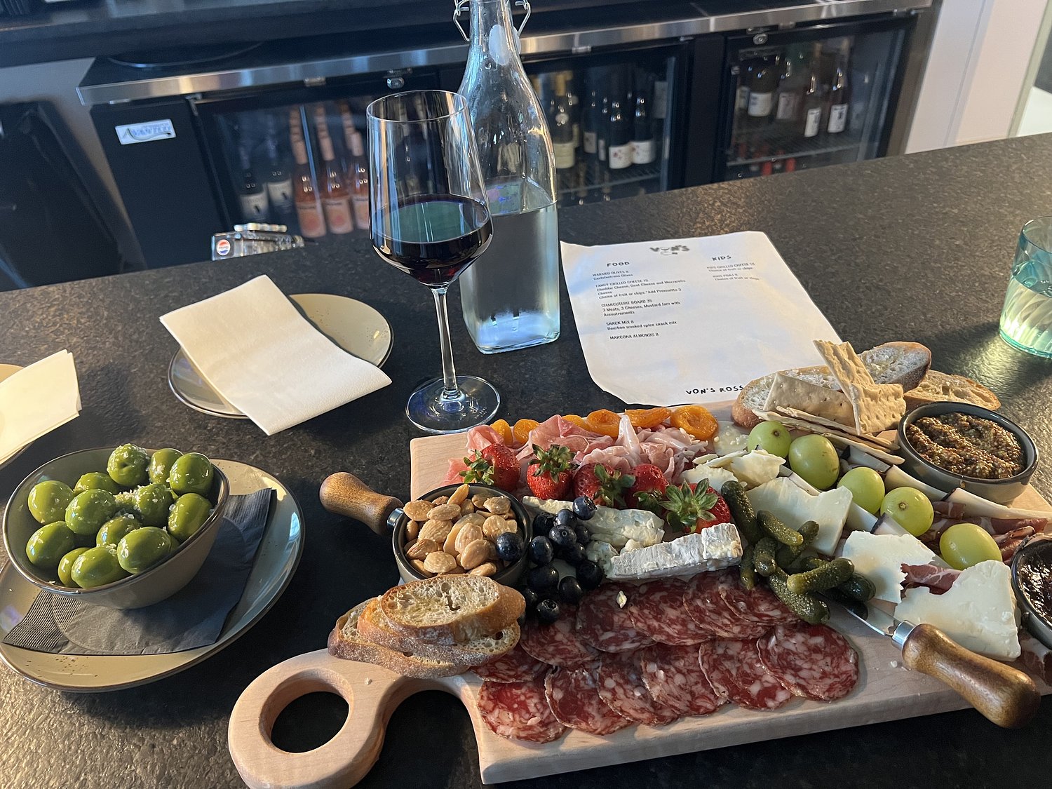 New Ross Bridge shop offers wine, snacks and board games