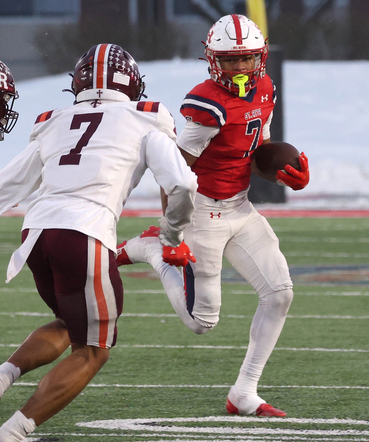 CCL/ESCC football notes: Mount Carmel’s Darin Graham, Loyola’s Charlie Fowler among 3-star recruits to commit