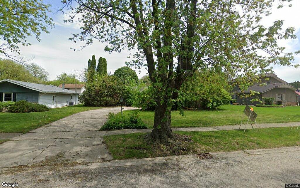 Single-family home in Joliet sells for $350,000
