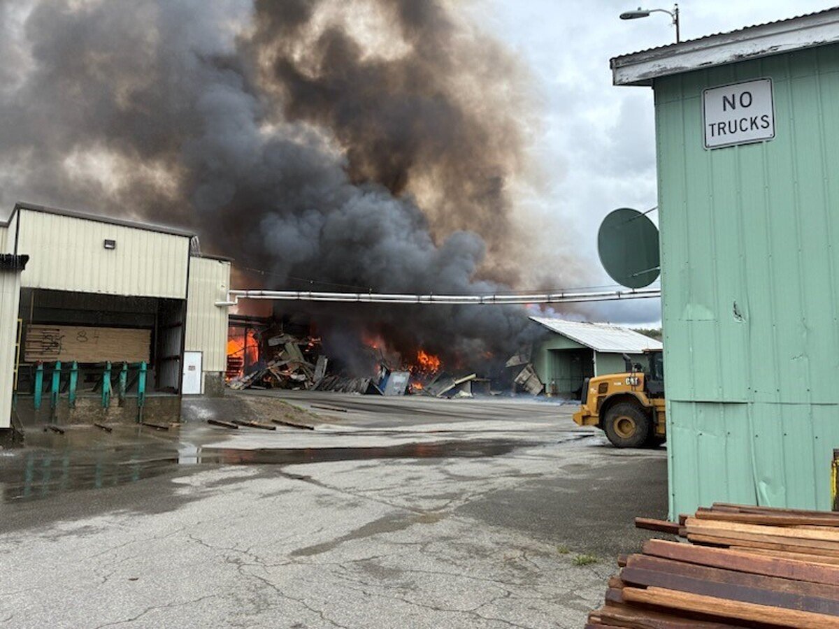 'Saw things that no people should see': Maine firefighter describes Searsmont explosion