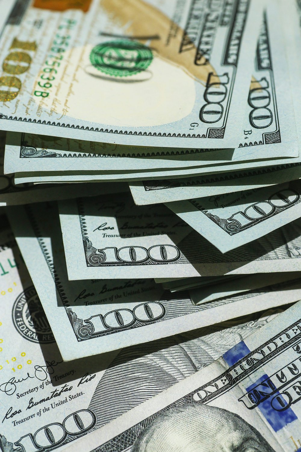 How to budget when you live paycheck to paycheck