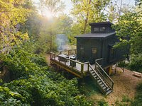 New Treehouse retreat opens near Starved Rock State Park