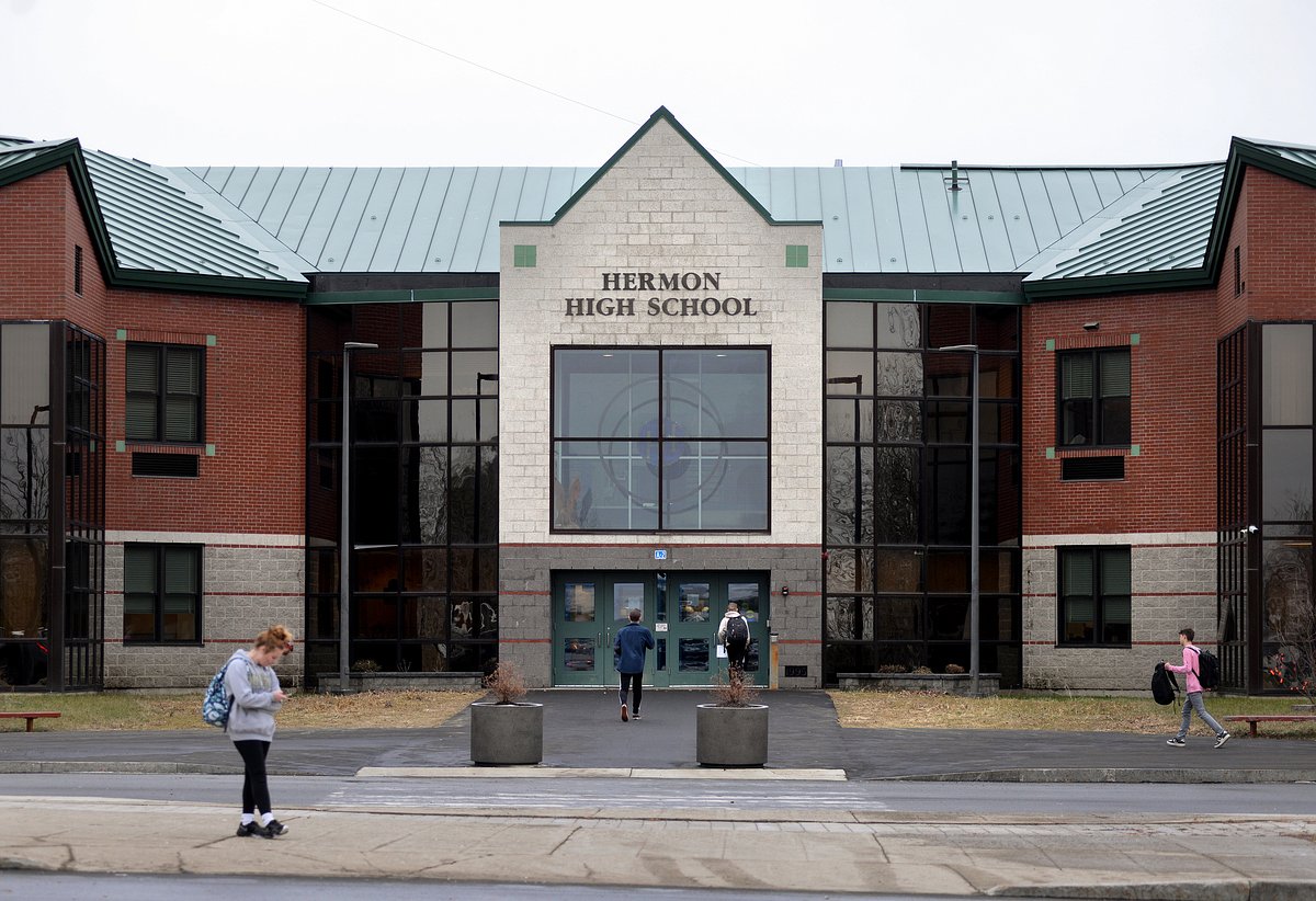 Judge to decide if Hermon schools discriminated against a church