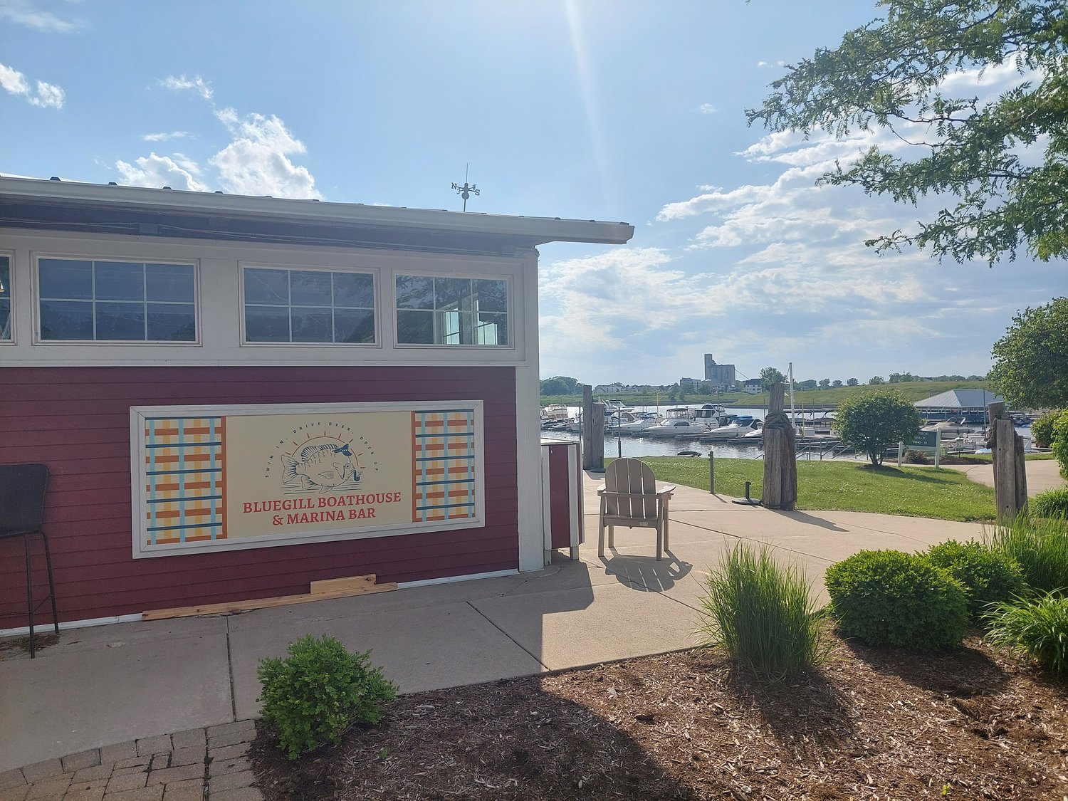Bluegill Boathouse closes at Heritage Harbor