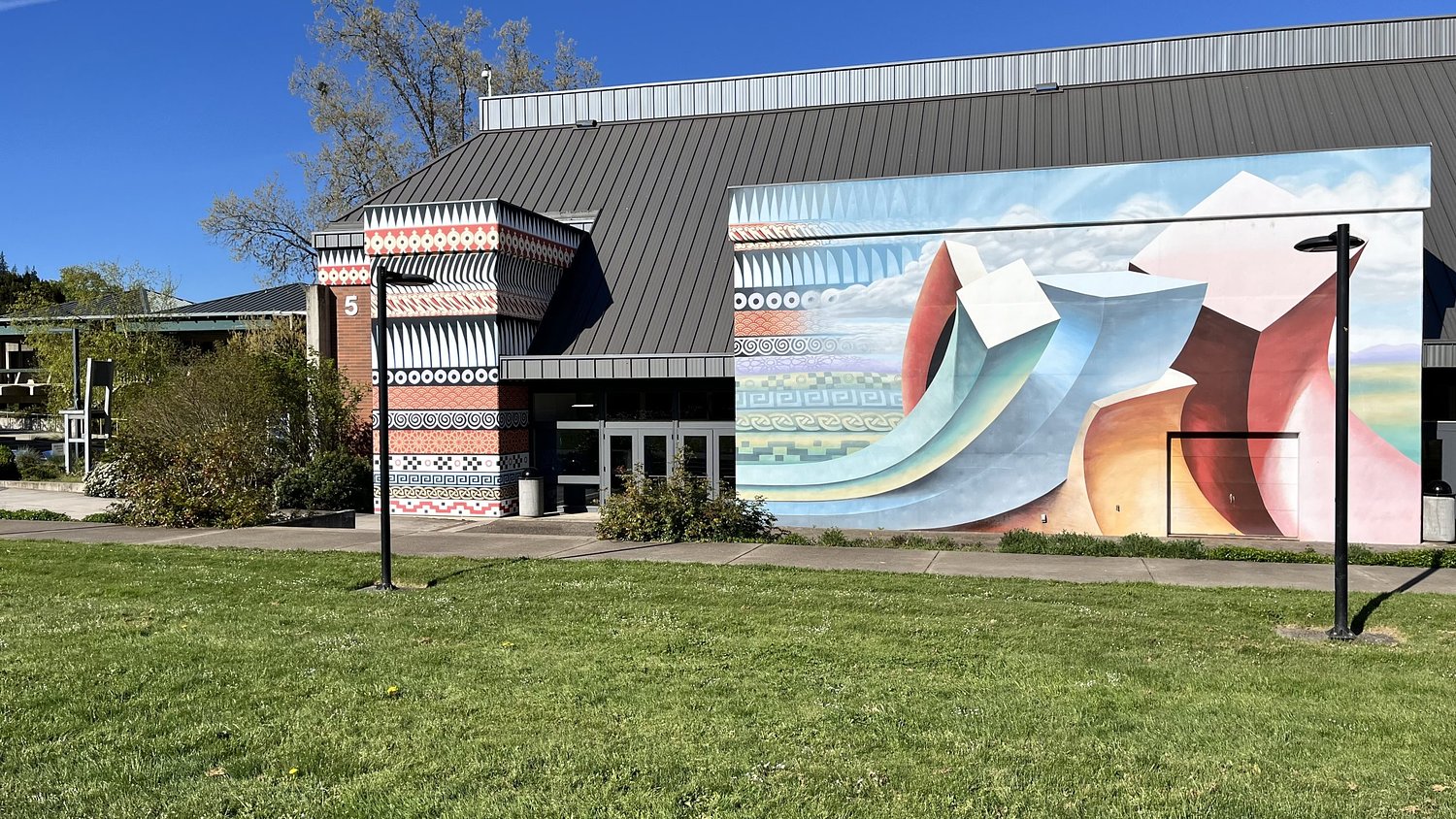 Seven candidates seek election to four seats on troubled Lane Community College board